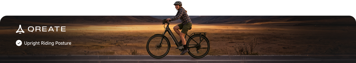 Aufrecht sitzender Fahrer auf einem Discover 3 E-Bike.